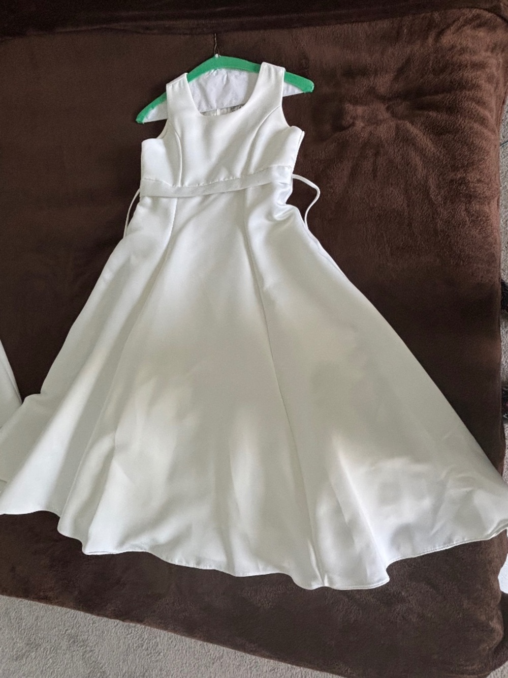 Beautiful Tip Top Kids ivory satin full-length formal dress girls’ sizes 10 & 12